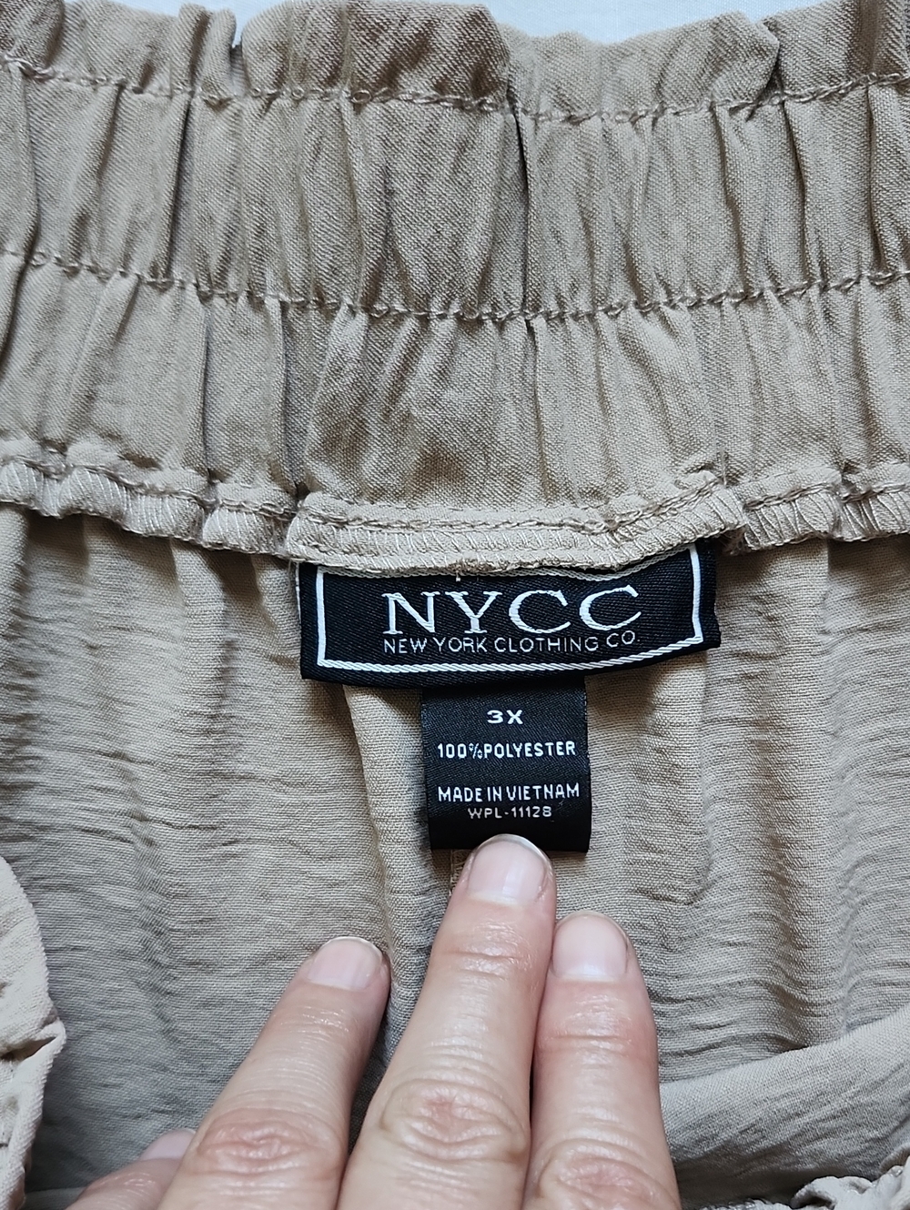 NYCC Taupe Textured Joggers Lightweight Cargo Crop Pants Plus Size 3X NWT - Picture 4 of 8